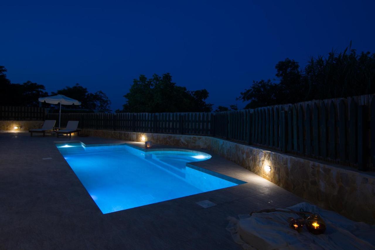 אפרטהוטל Kypseli Golden Coast Boutique - Luxury Living מראה חיצוני תמונה