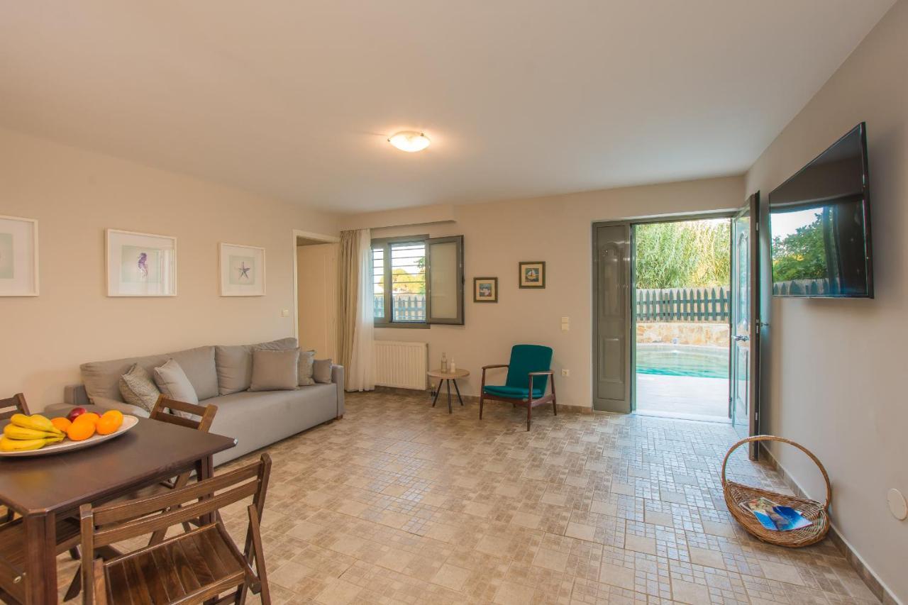 אפרטהוטל Kypseli Golden Coast Boutique - Luxury Living מראה חיצוני תמונה